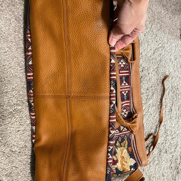 Johnny Was Floral Tapestry Weekender Bag with leather Accents - Picture 5 of 6